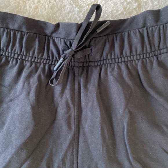 ❤️ Lululemon Inner Glow High Rise Modal Short 3" Black Size 4 - Picture 2 of 7